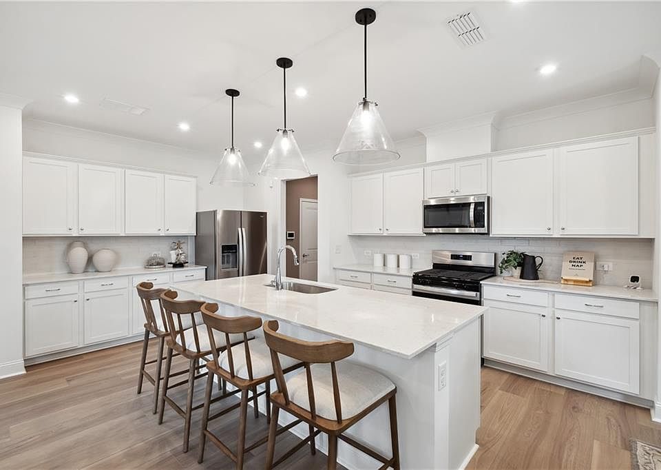 1st image of 113 Jane Blvd NW