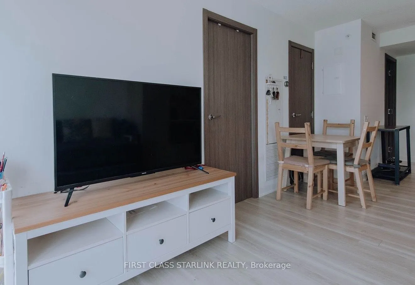 1 bed, $2,250 — Photo 4