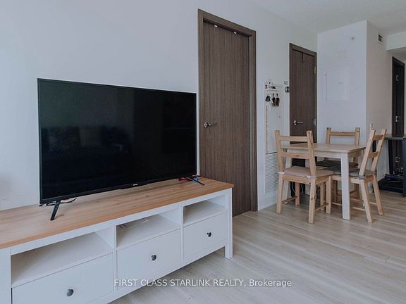 4th image of 17 Bathurst St #1609