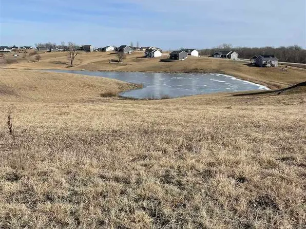 Fox Fox Dr, Williamsburg, IA 52361