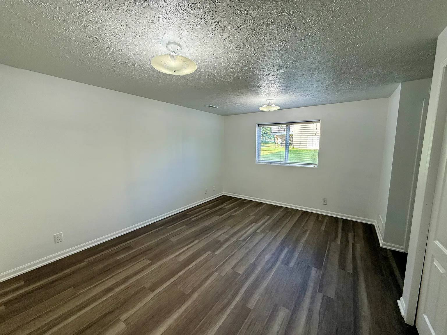 3 bed, 1679 sqft, $2,050 — Photo 4