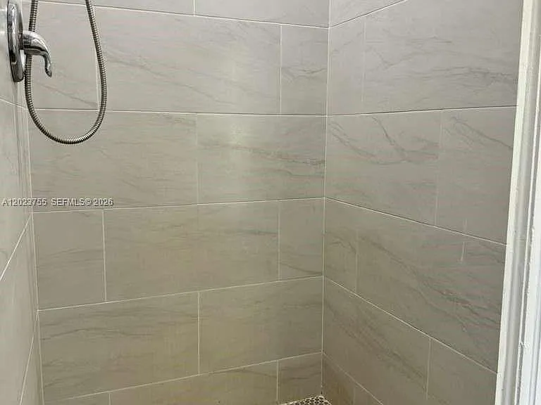 6026 SW 27th St — Photo 5