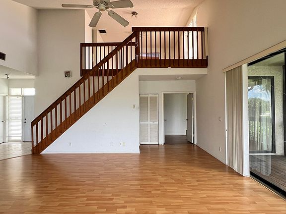 4th image of 19209 Sabal Lake Drive #19209