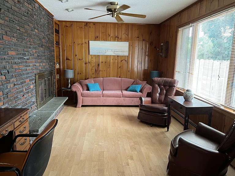 47 Woodland Rd — Photo 4