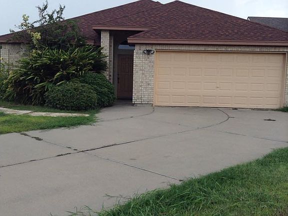 2nd image of 1031 Forest Oak Dr