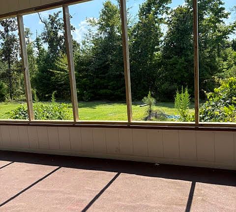 2nd image of 2485 Spring Creek Rd