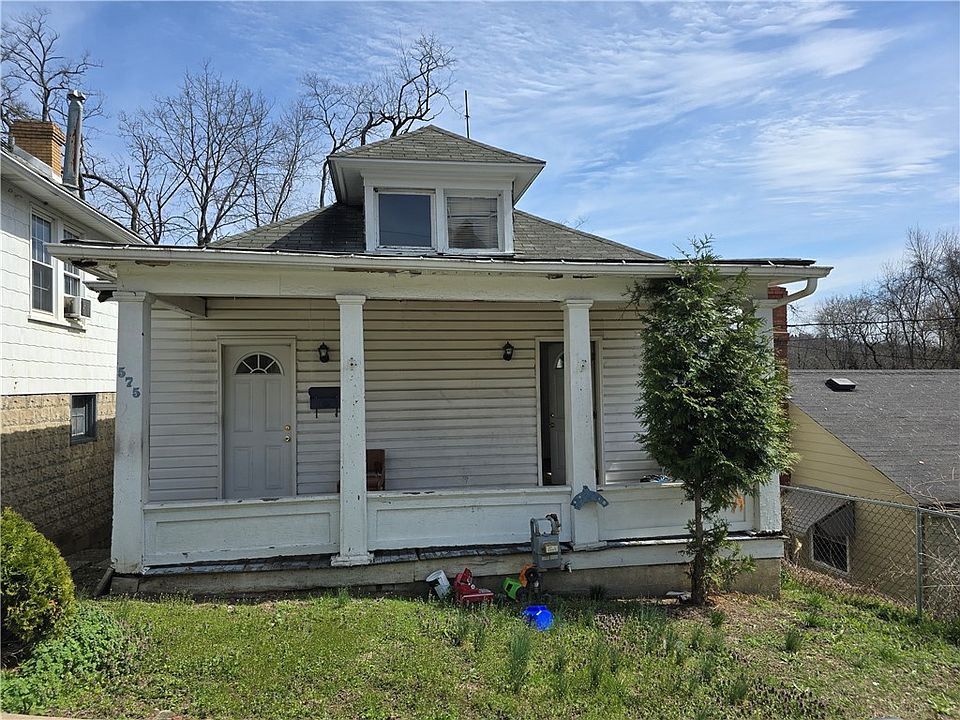 1st image of 575 Isabella Avenue