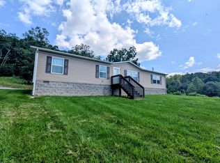 5404 Coles Rd, Elliston, VA 24087