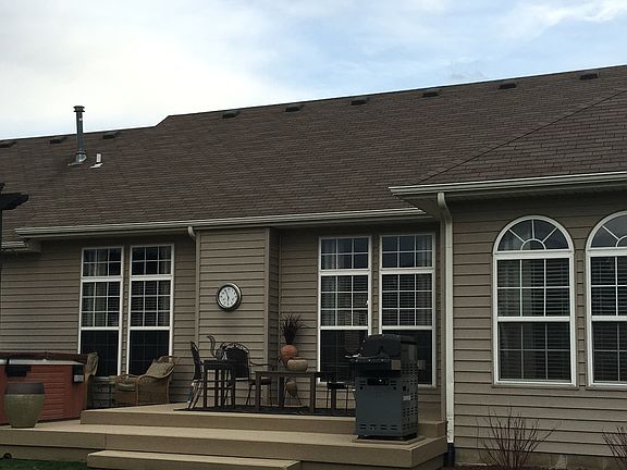 2nd image of 305 S Wintergreen Dr