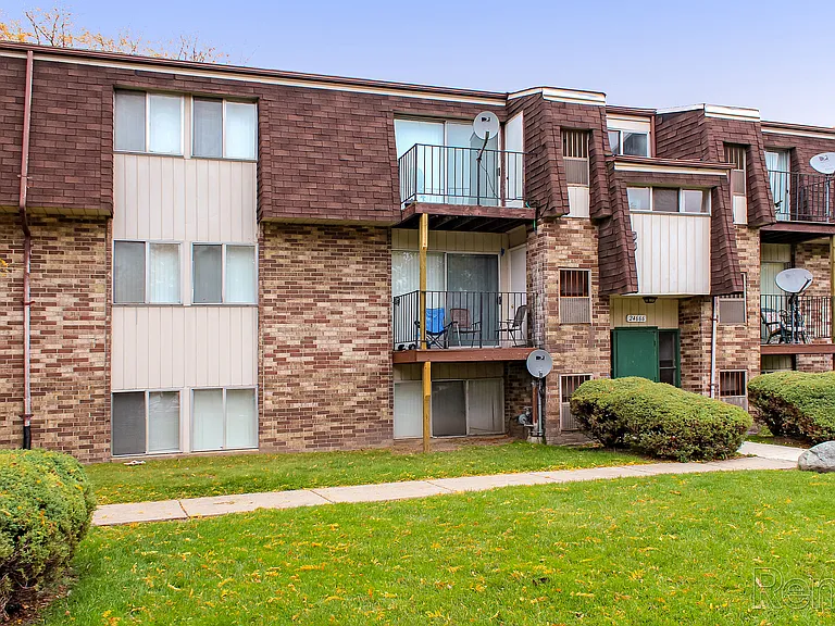 The Glens Apartments — Photo 25