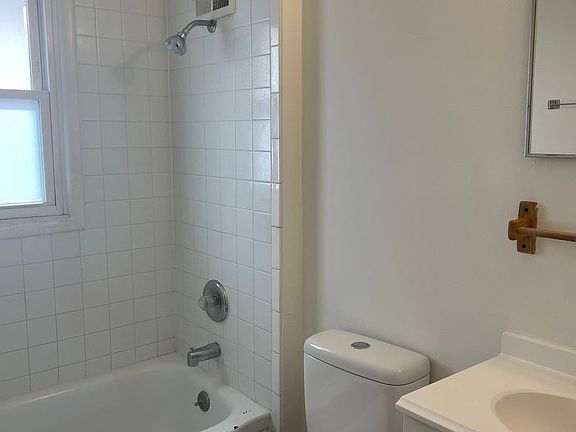 2nd image of 5401 Benton St #5405