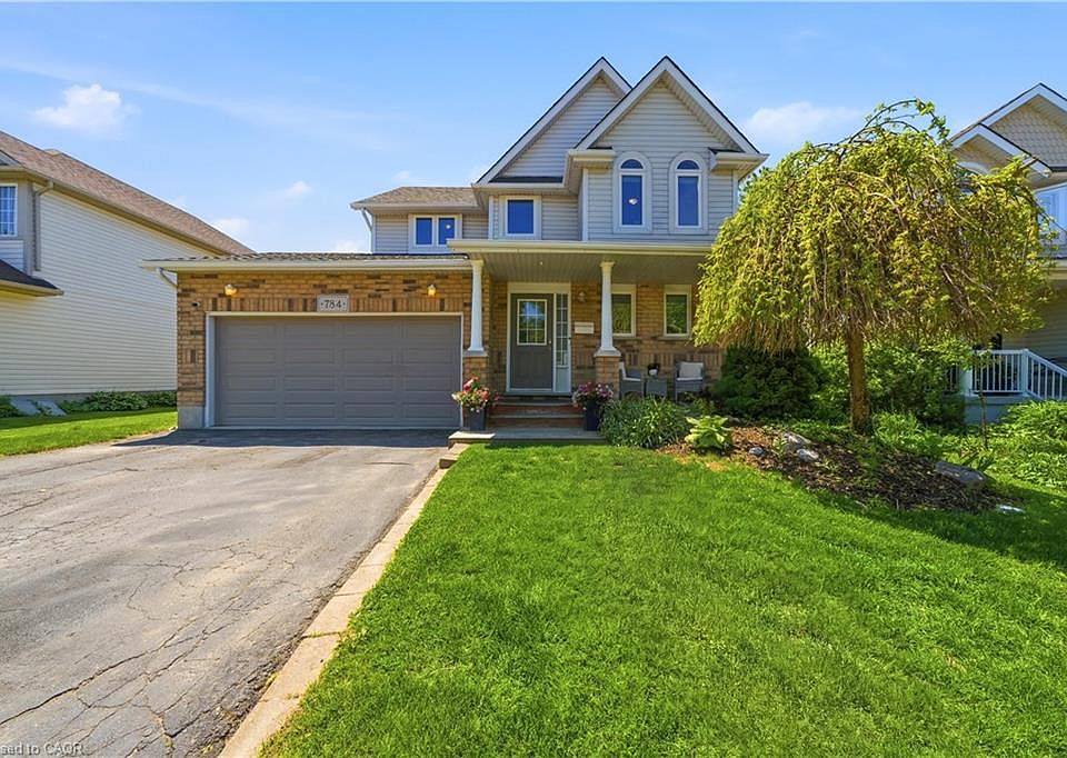 1st image of 784 Butternut Ave