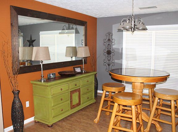 3rd image of 638 Lee Road 520