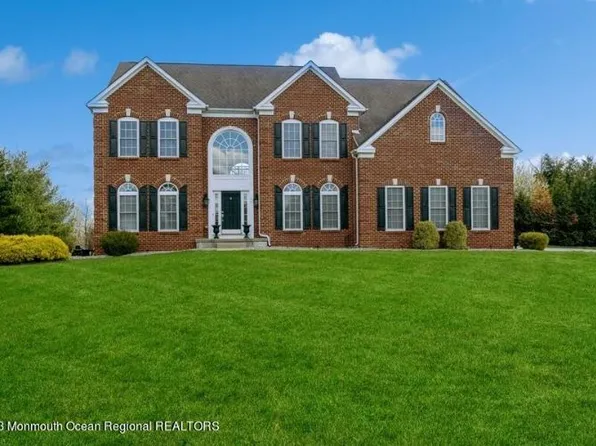 24 Nicole Ct, Freehold, NJ 07728