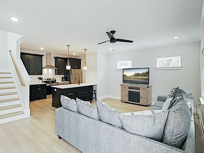 110 Duke St APT 22, Nashville, TN, 37207