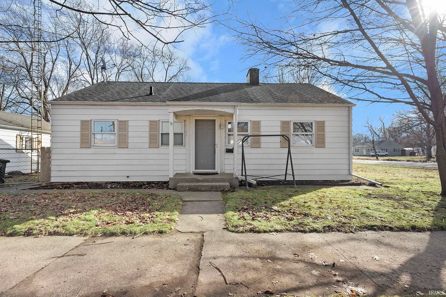 303 E Chippewa Ave photo 1