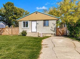 9320 S 106th Ave, Grande Prairie, AB T8V 1H7
