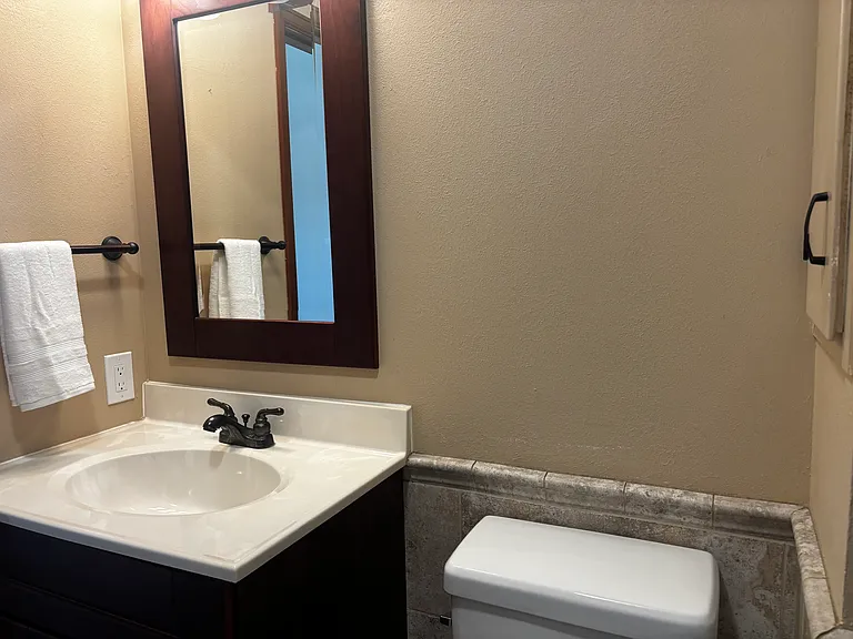 4 Edith Ct — Photo 11