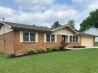 402 Cooper Cir, Paragould, AR 72450