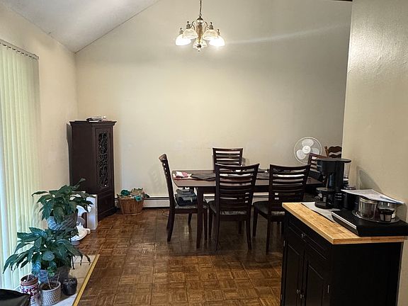 3rd image of 223 River Road