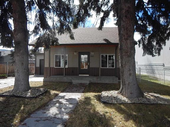 2nd image of 2465 Ernest Ave