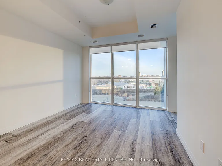 108 Garment St #810 — Photo 11