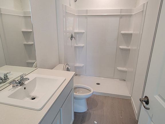 4th image of 3902 Bates Pl