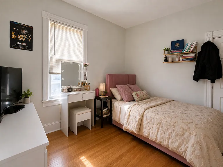 47 Buttonwood St #3 — Photo 5