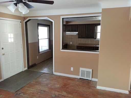 4th image of 2363 Detroit Ave