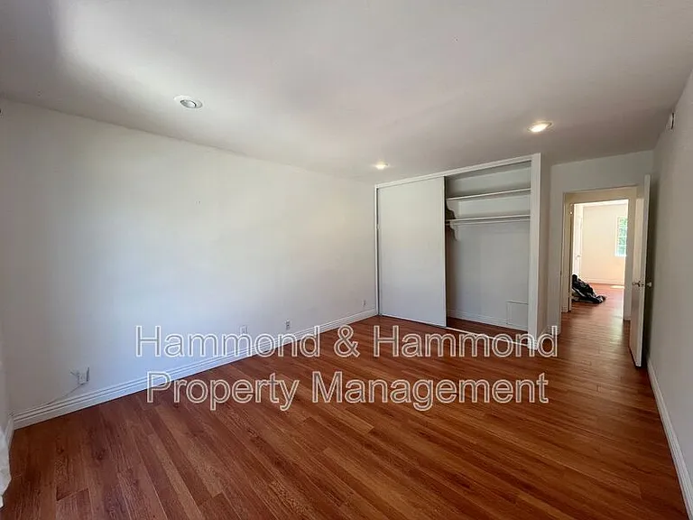 4527 Stark Ave — Photo 23