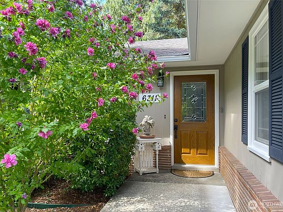 2nd image of 6311 Glenwood Drive SW