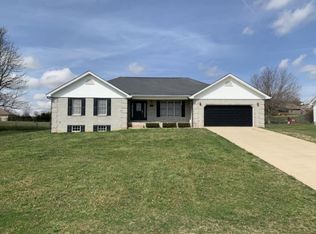 127 Harts Place Dr, Somerset, KY 42501