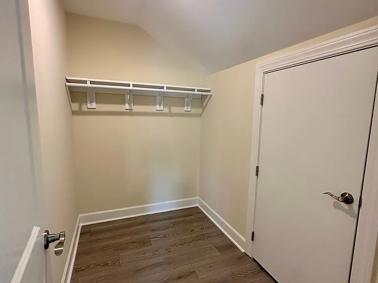 522 Addison Ave — Photo 30