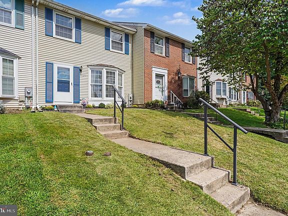 3rd image of 9121 Deviation Rd