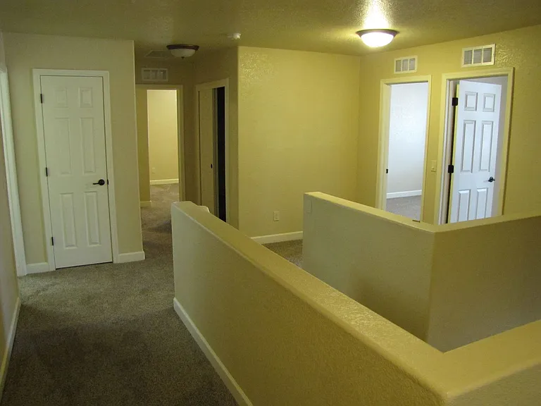 1059 Wagner Pl — Photo 24