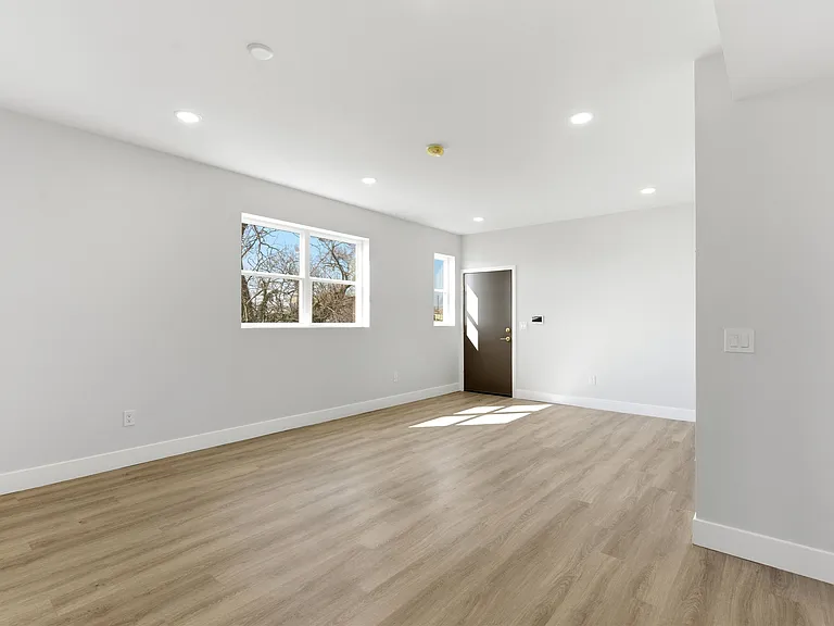 5137 Master St #11 — Photo 5