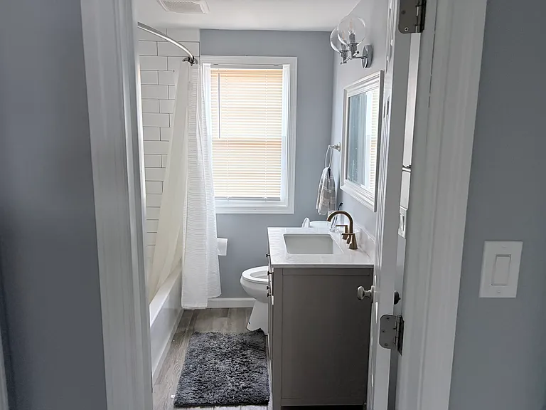 2456 Warrensville Center Rd #2 — Photo 7