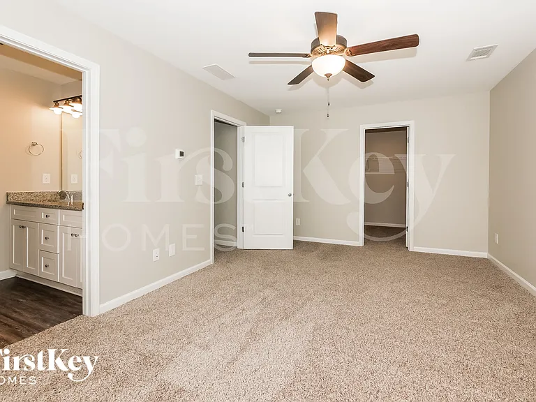 22F E Newnan Rd — Photo 8