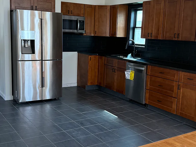 445 Waterman Ave #2 — Photo 1