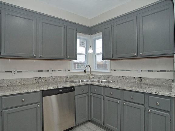 5th image of 5844 Monica Ln