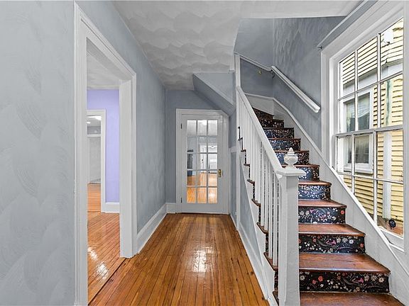 5th image of 114 Franklin St