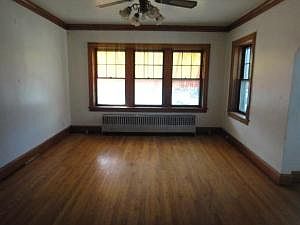 4th image of 3731 S 59th Ave