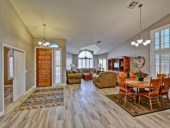 3rd image of 8811 W Sequoia Dr