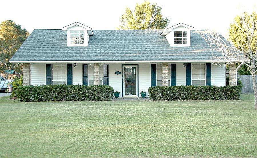 214 Maureen Dr, Youngsville, LA 70592 Zillow