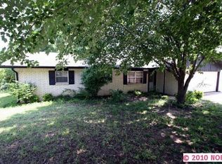 602 Hickory Dr, Cleveland, OK 74020