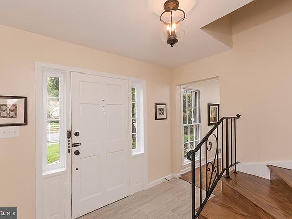2nd image of 7526 Milway Dr
