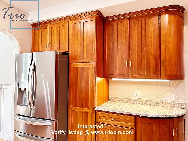 6 bed, 3.0 bath, $3,595 — Photo 3