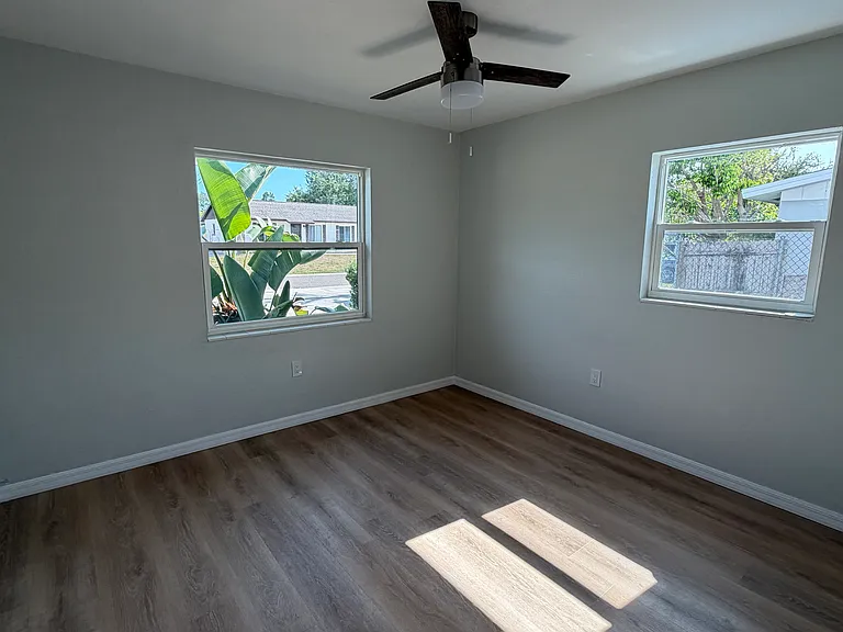 2268 Palmwood Dr #B — Photo 9