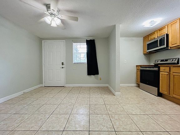 4th image of 41 E Winter Park St APT C