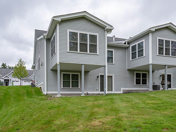 2nd image of 10 Abenaki Circle